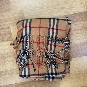 Tartan scarf (Burberry-esque)